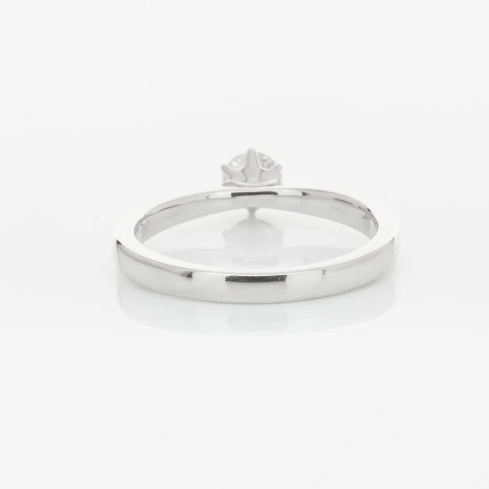 18ct White Gold .30ct Diamond Nova Ring