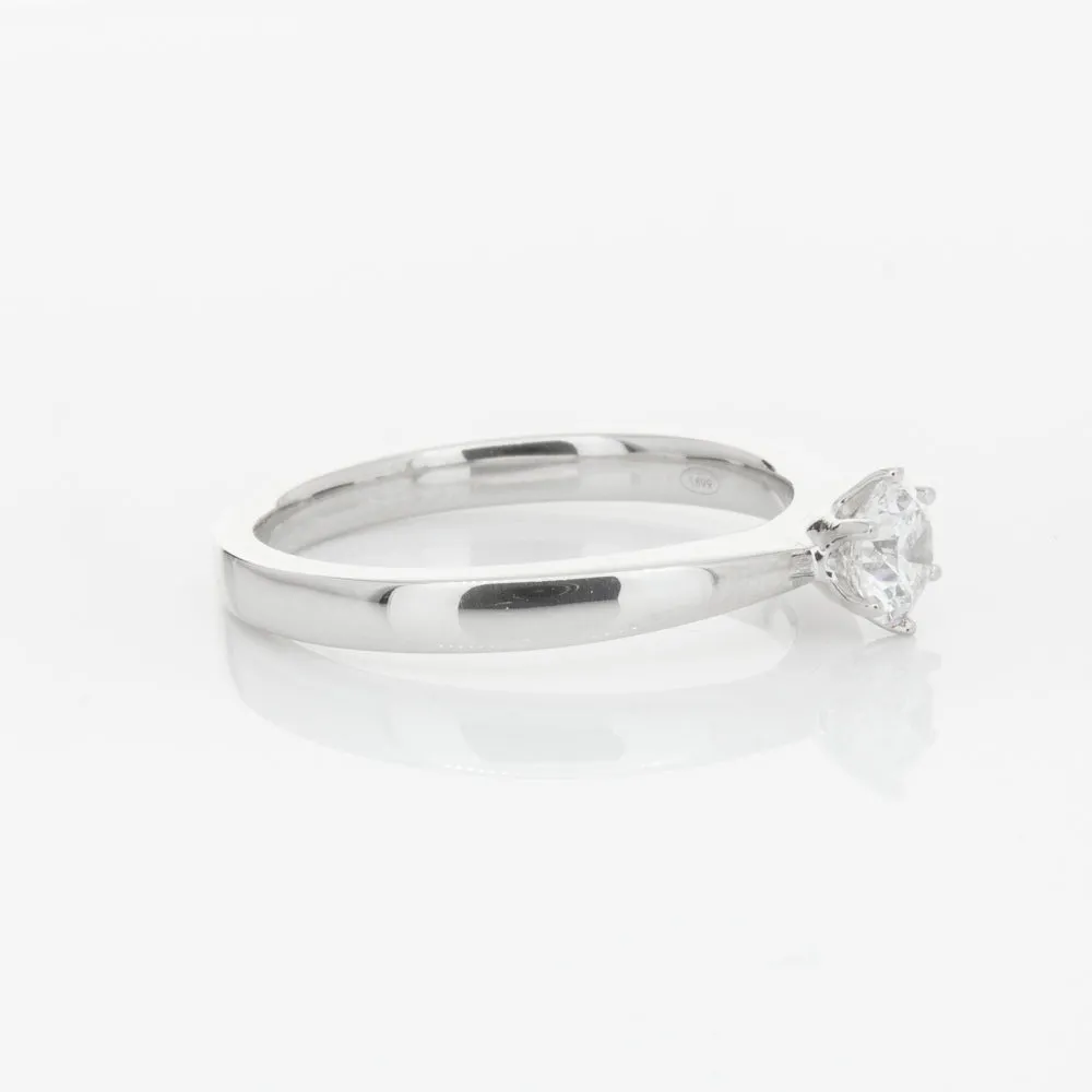 18ct White Gold .30ct Diamond Nova Ring