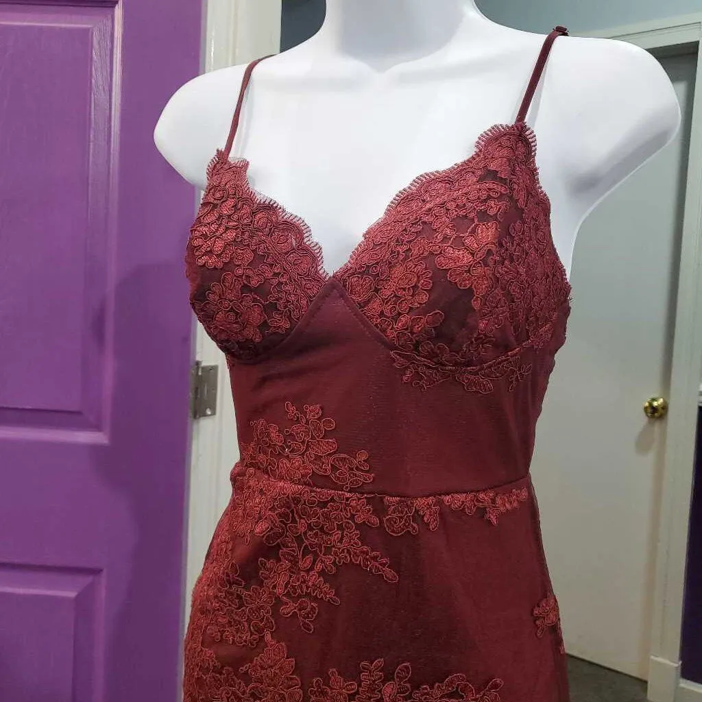 Fashion Nova Formal XS