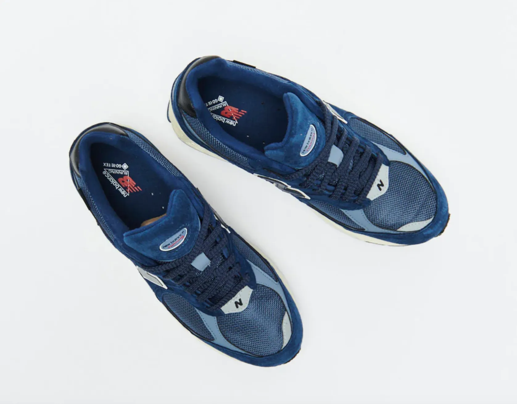 New Balance 2002R Gore-Tex Navy Arctic Grey