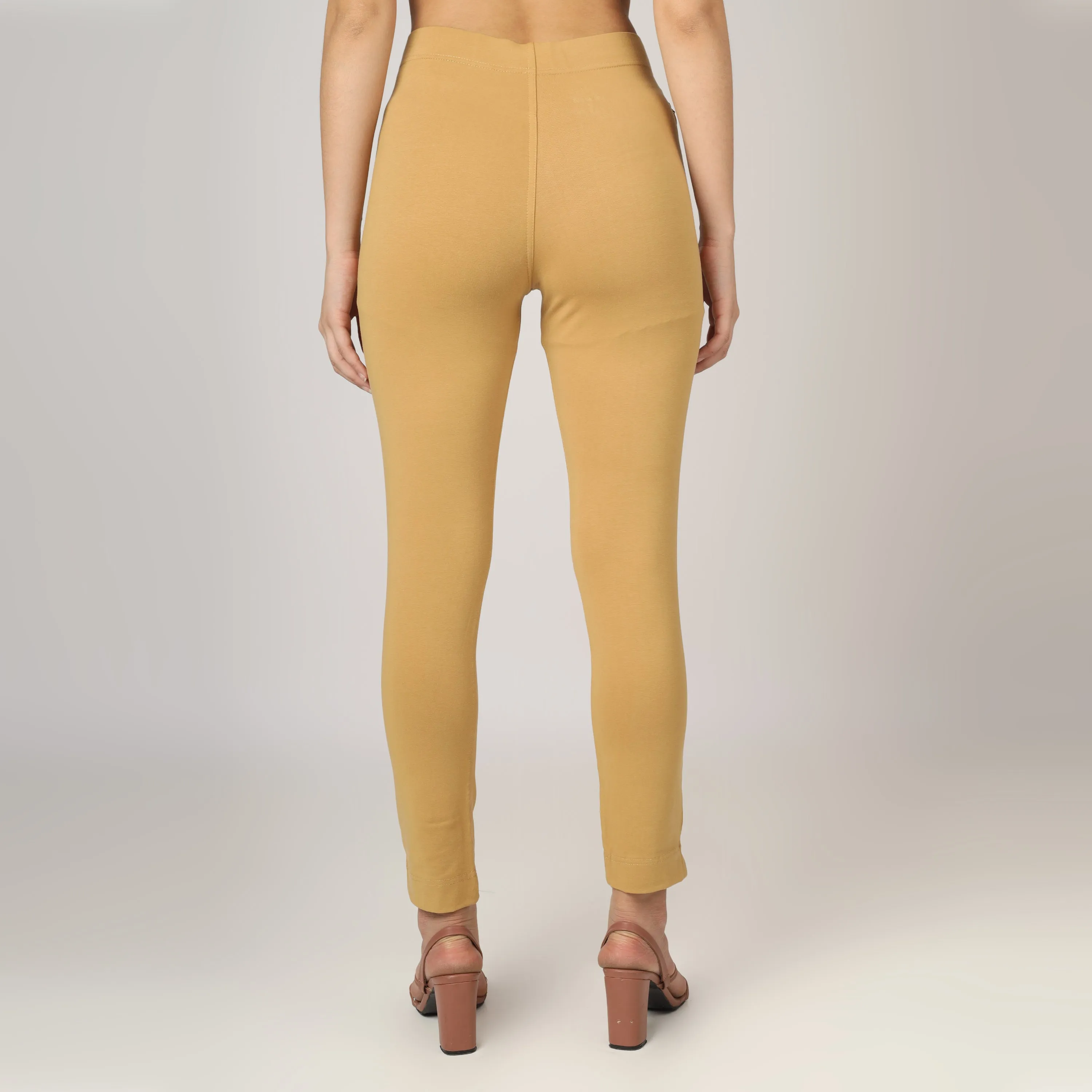 On & On Women Straight Pant